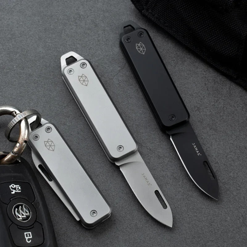 Mini Outdoor Klappmesser „PocketEdge“ – EDC-Schlüsselanhänger, mit Wunschgravur oder Anti-Lost-Text
