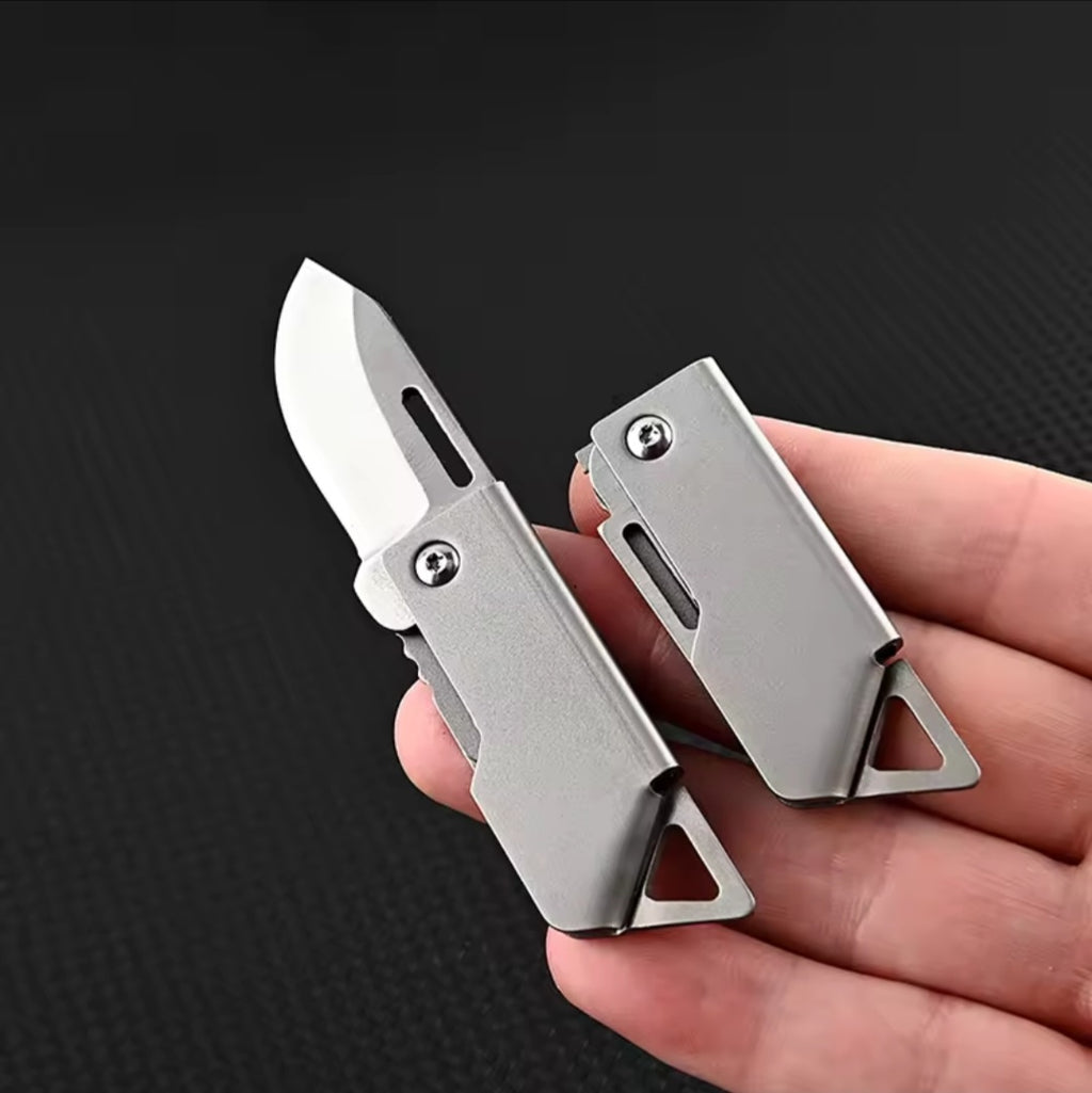 Mini Schlüsselanhänger-Messer — kompakt & rostfrei